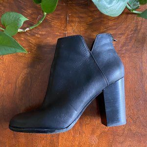 Black Heeled Boot Size 9 Aldo Leather